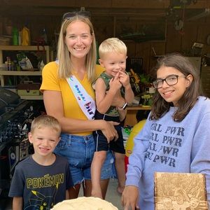 Meet your Posher, Posh